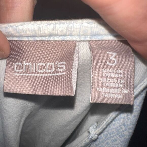 Chicos blue & white lacy knit scoop neck 3/XL travelcore top - Picture 4 of 4